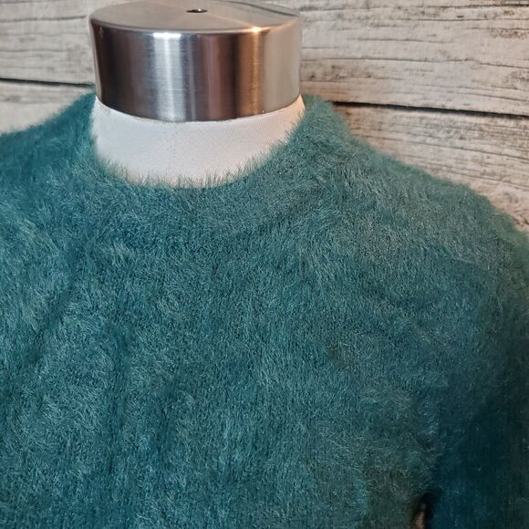 Old Navy Eyelash Party  Sweater Size XS Tall NWT - Picture 2 of 9